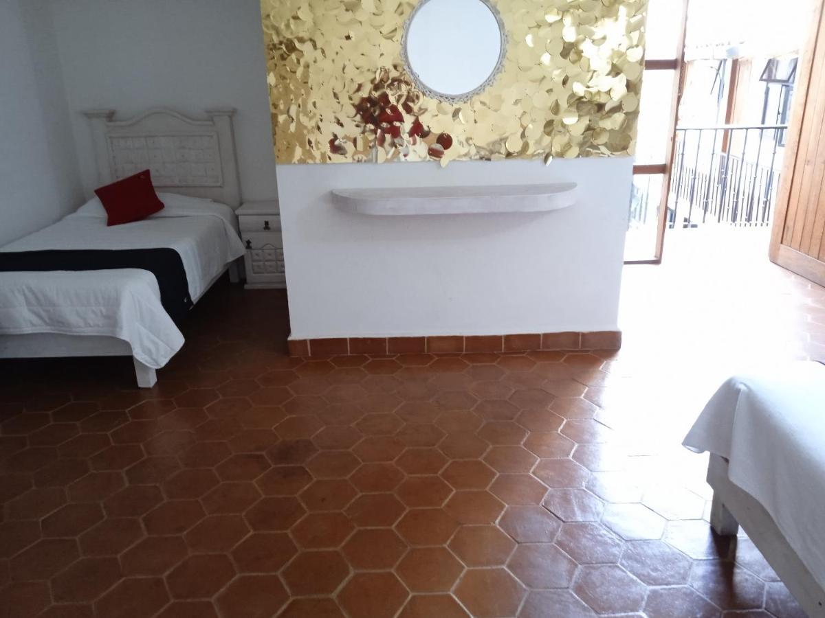 Hotel Valle Bonito, Valle De Bravo Zewnętrze zdjęcie